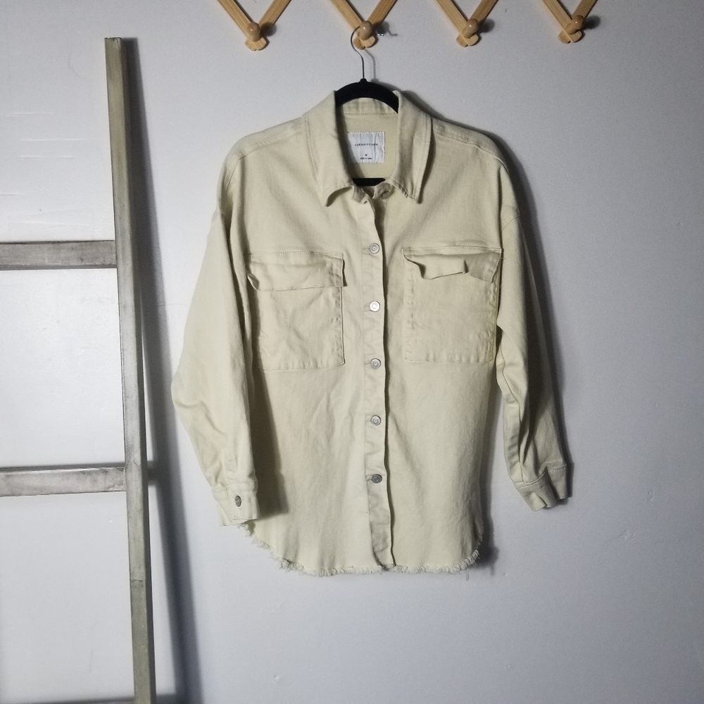 CELEBRITY PINK WOMEN'S CREAM SHACKET SIZE MEDIUM